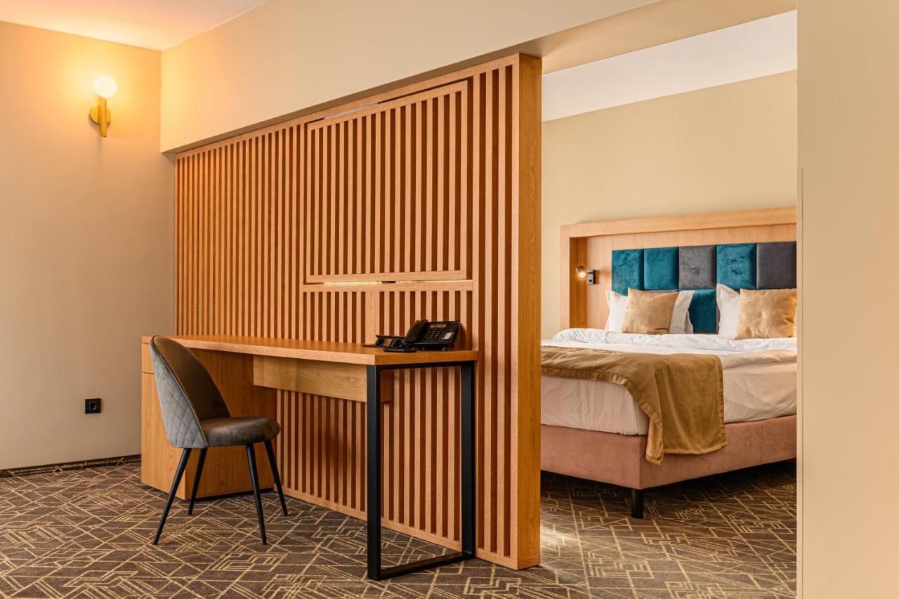 Hotel Central Pascani 외부 사진