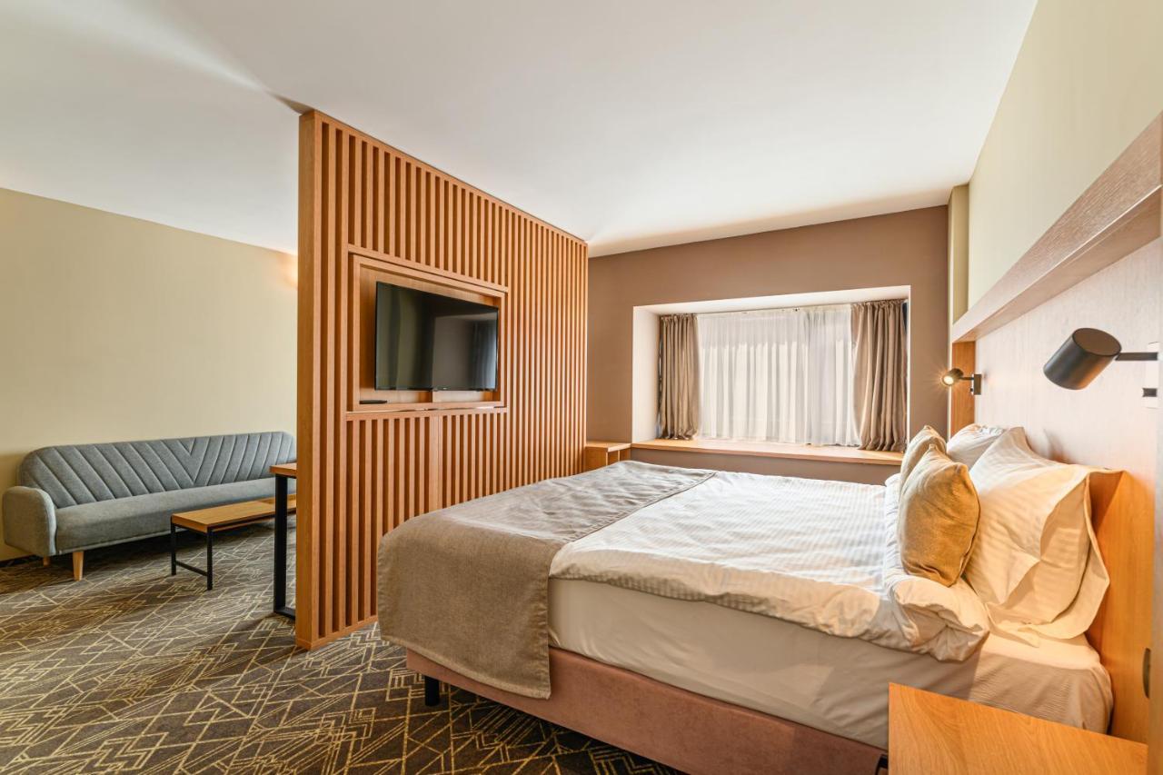 Hotel Central Pascani 외부 사진